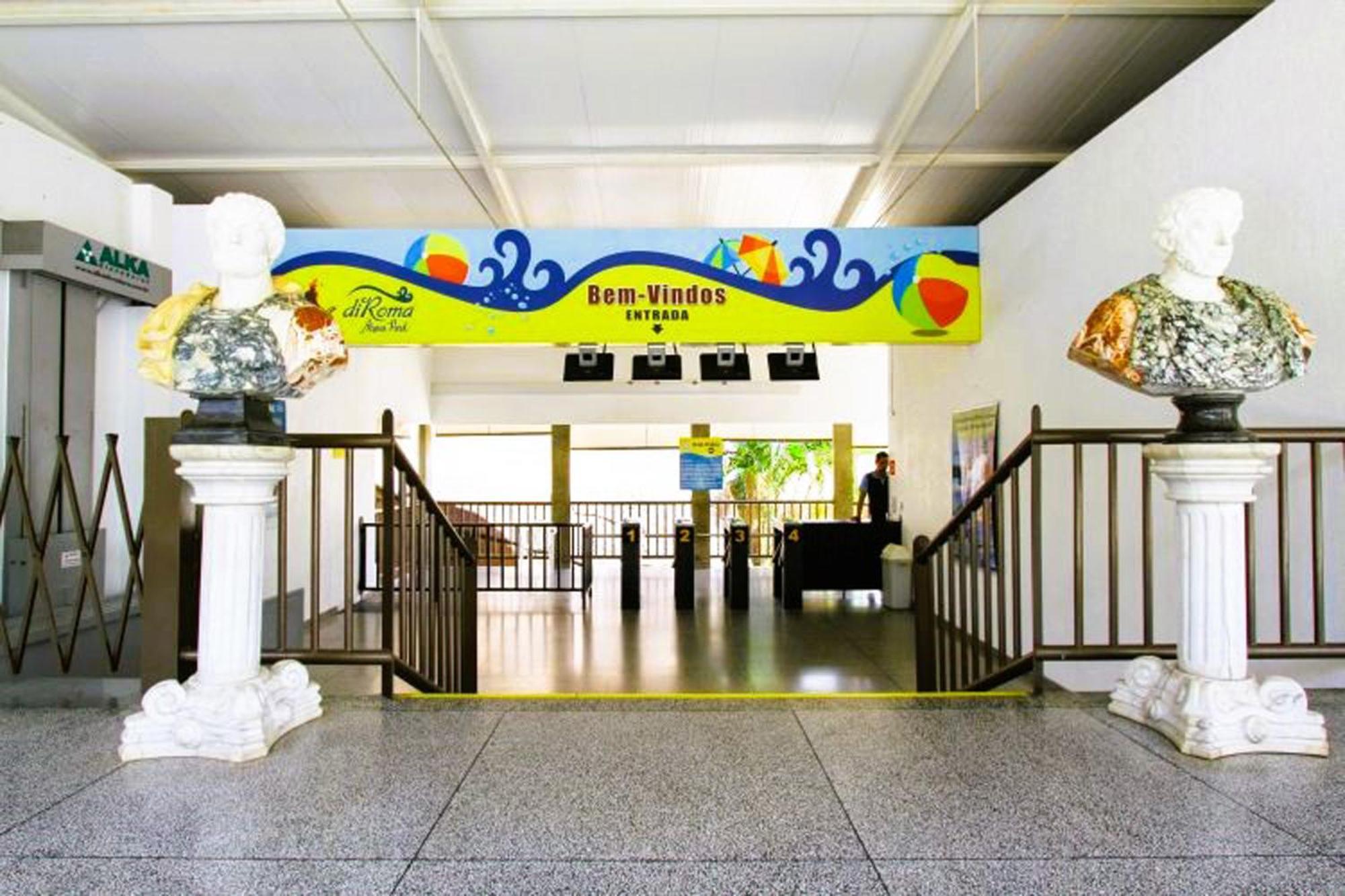 Piazza Diroma - Cortesia Park Diroma, Splash E Slide Caldas Novas Exterior foto